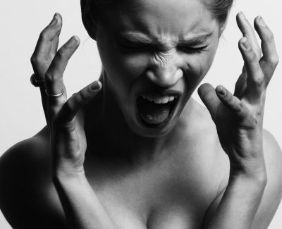 Comment différencier anxiété et angoisse ?
