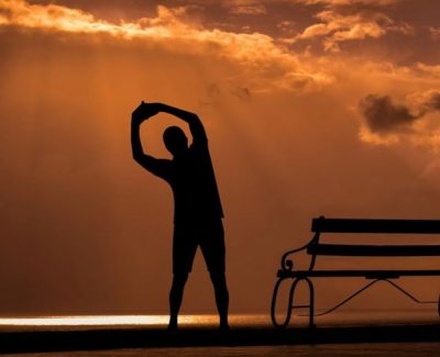 Tout sur les courbatures : symptômes, causes, effets sur la santé, traitement